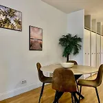 Le Petit Balcon De Verdun - Centre *