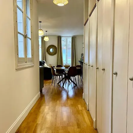 Le Petit Balcon De Verdun - Centre Apartment