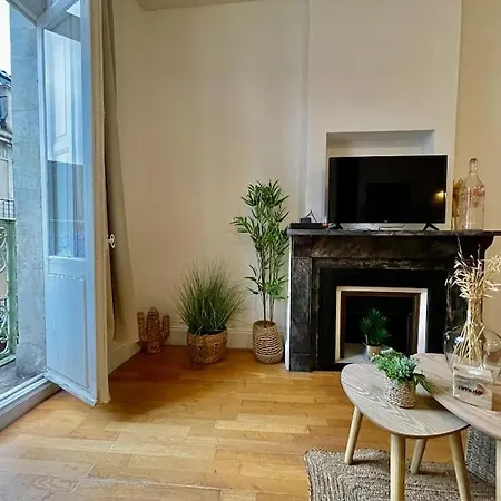 Lägenhet Le Petit Balcon De Verdun - Centre
