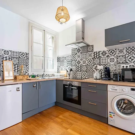 Le Petit Balcon De Verdun - Charme Francais, Central, Balcon, Equipe 아파트