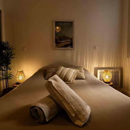 Le Petit Balcon De Verdun - Charme Francais, Central, Balcon, Equipe *