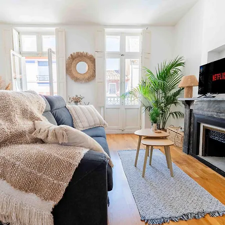 Le Petit Balcon De Verdun - Charme Francais, Central, Balcon, Equipe 아파트